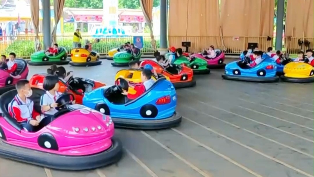 公园游乐设备 新款地网碰碰车游乐设施