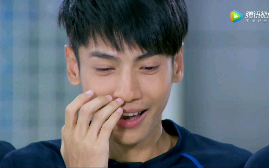 夏日心跳罗云熙小神学长cut1819没想到你是这样的罗玉看个妹子你哭啥