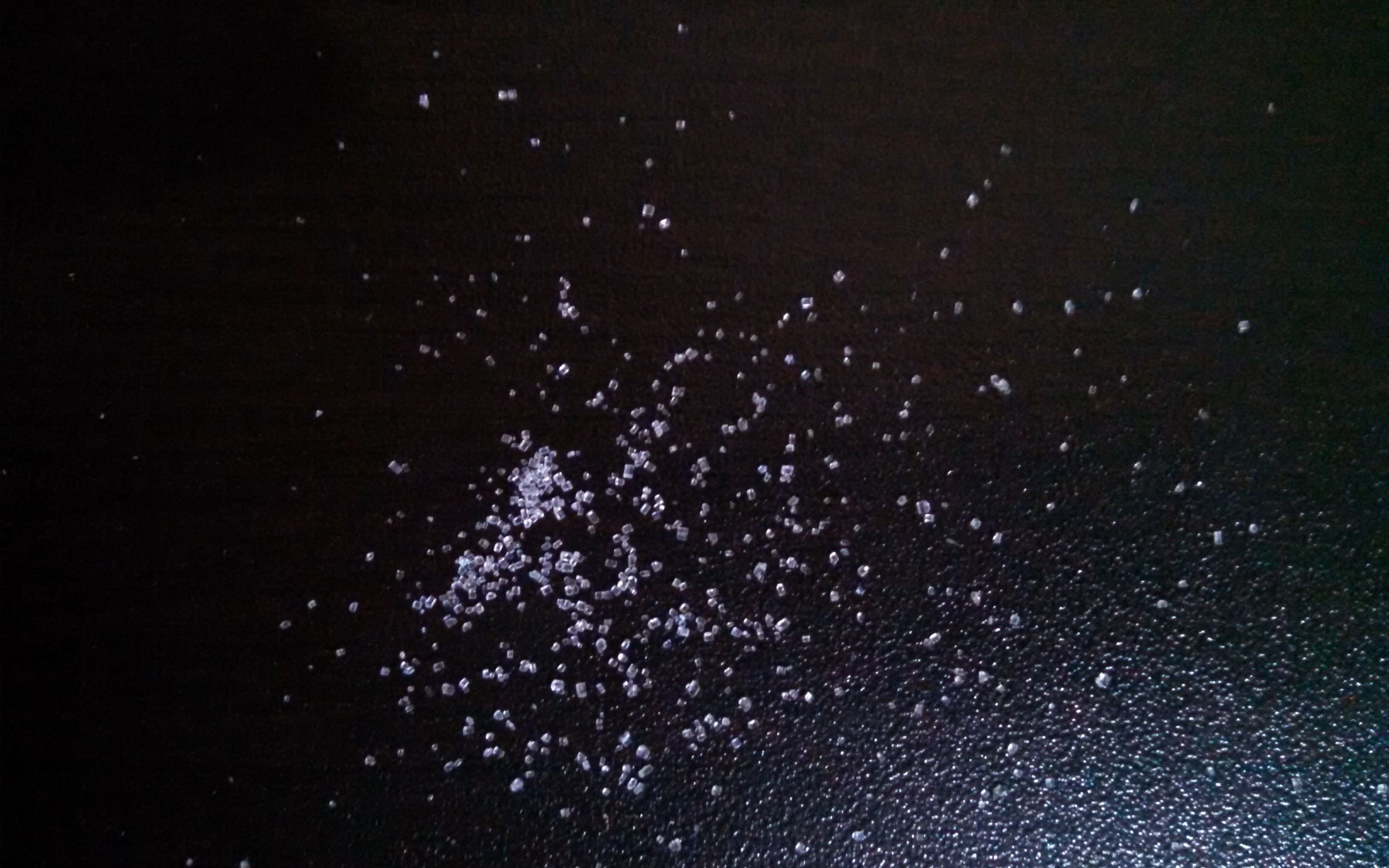 放大50倍的白砂糖