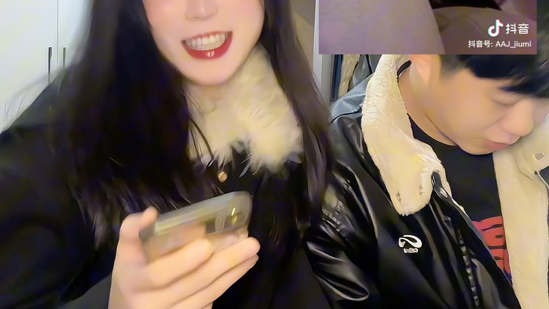 直男和女装大佬的恋爱日常