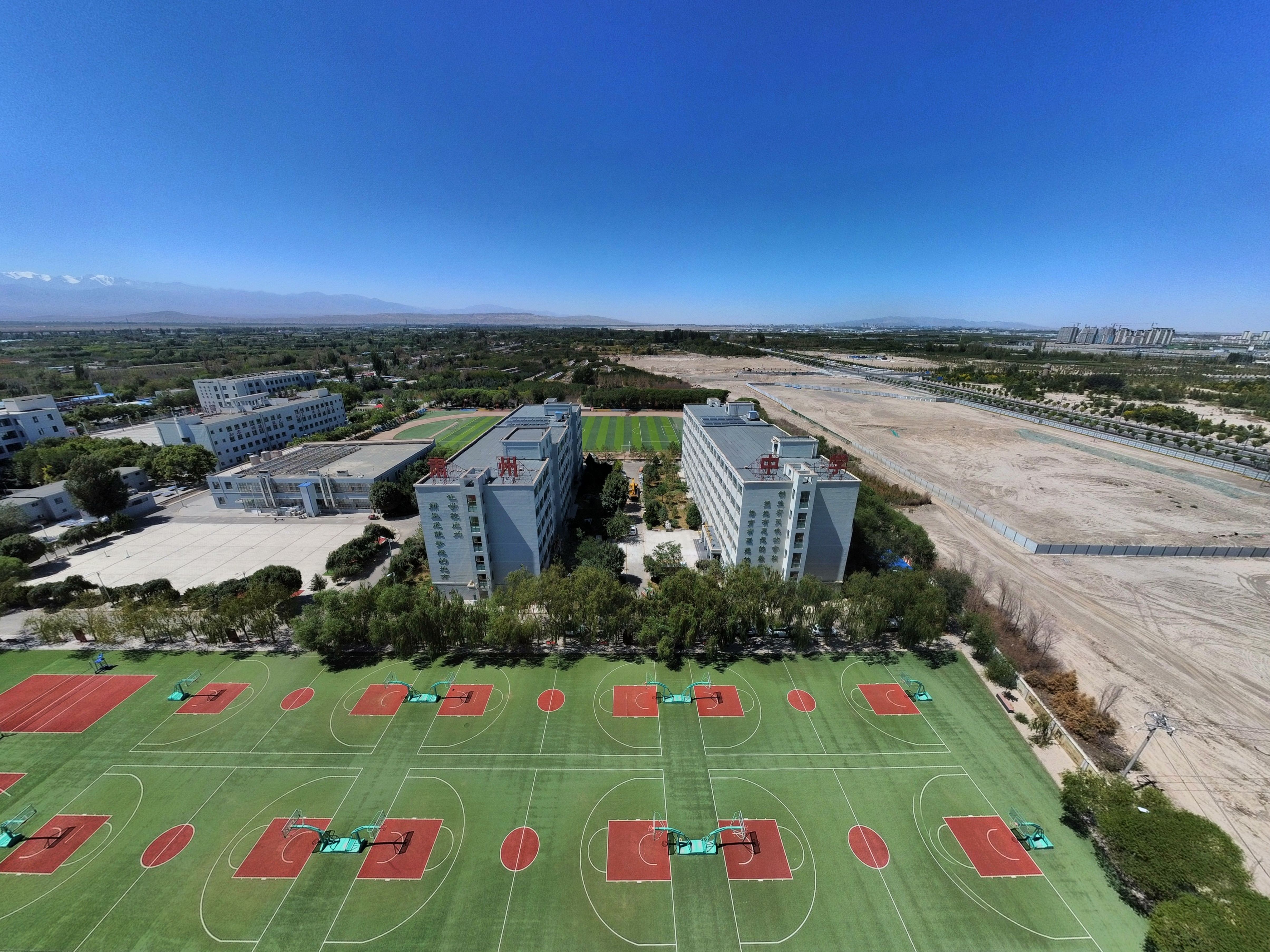 酒泉市肃州中学新校区