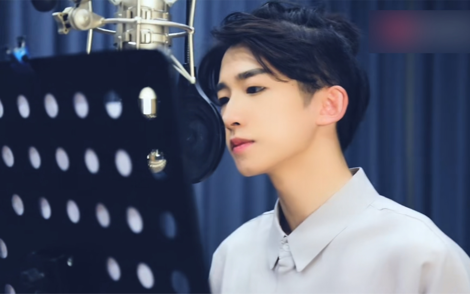 【刘宇】靠岸 录音室完整版_哔哩哔哩 (゜-゜)つロ 干杯~-bilibili