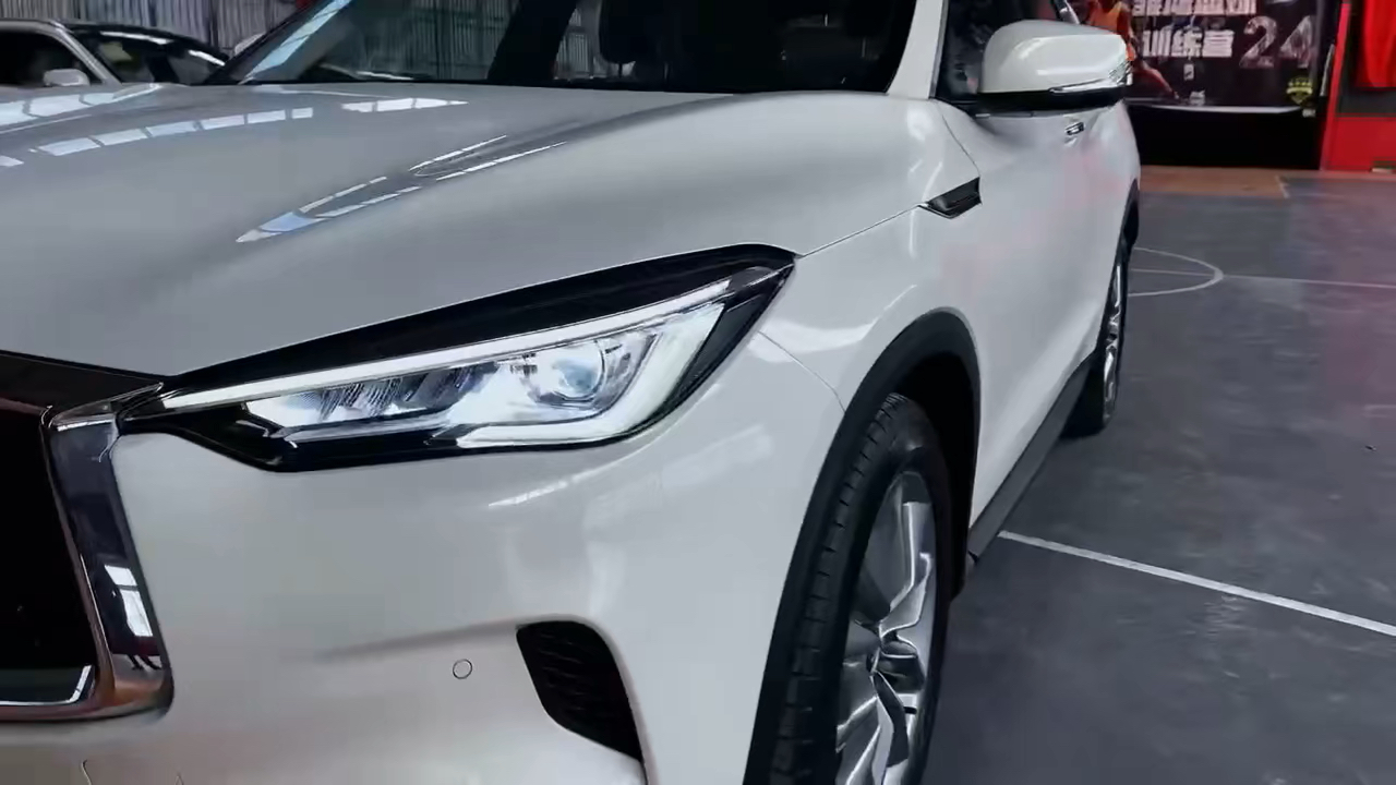 22款#英菲尼迪qx50 四驱菁英指导价3688卖二十三万多包牌包税新车出厂