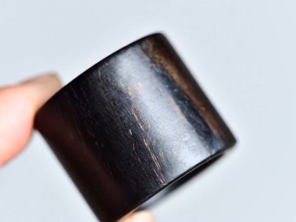 天然野生惠安沉香手把件老木料原木雕刻戒指扳指车载手机挂件吊坠