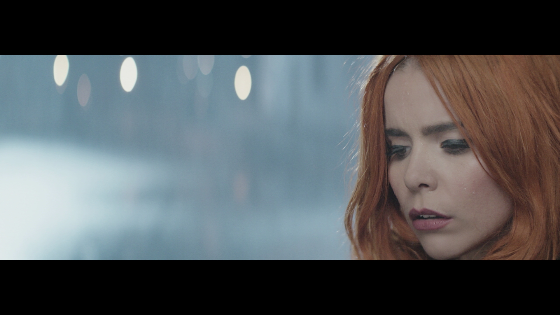 [图]Only Love Can Hurt Like This (Official Video) - Paloma Faith