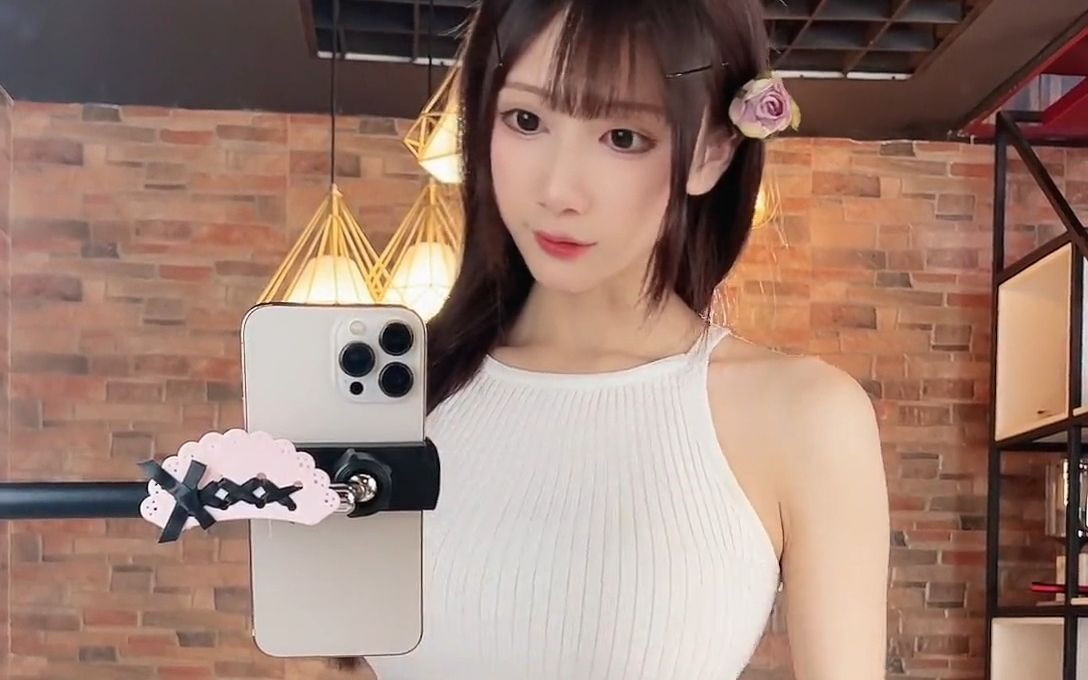 奶瑶妹妹230227105032 性感身材 显胸 乳哔哩哔哩bilibili