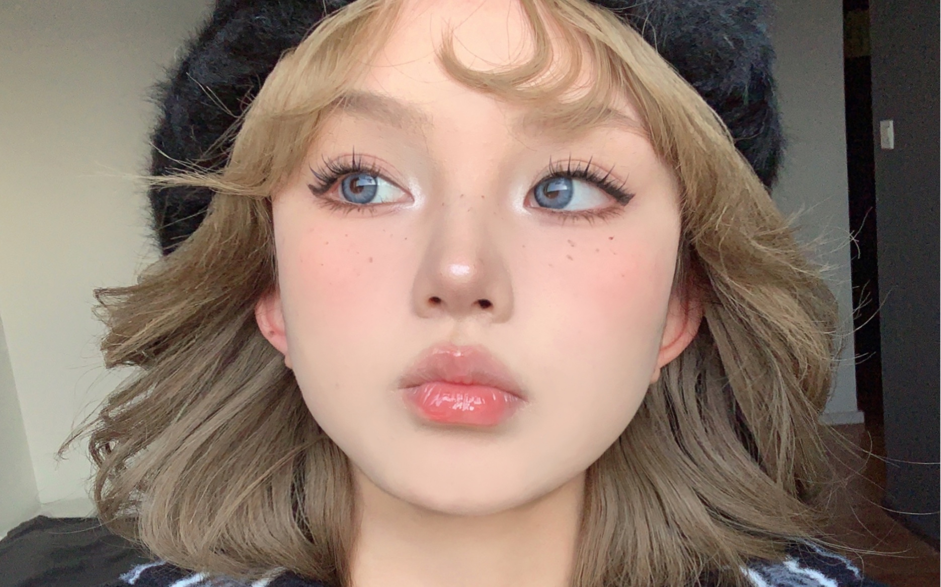 淡妆也能换头!美式甜心混血妆