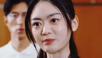 少女被嘲讽作假，不料一出手就震惊众人