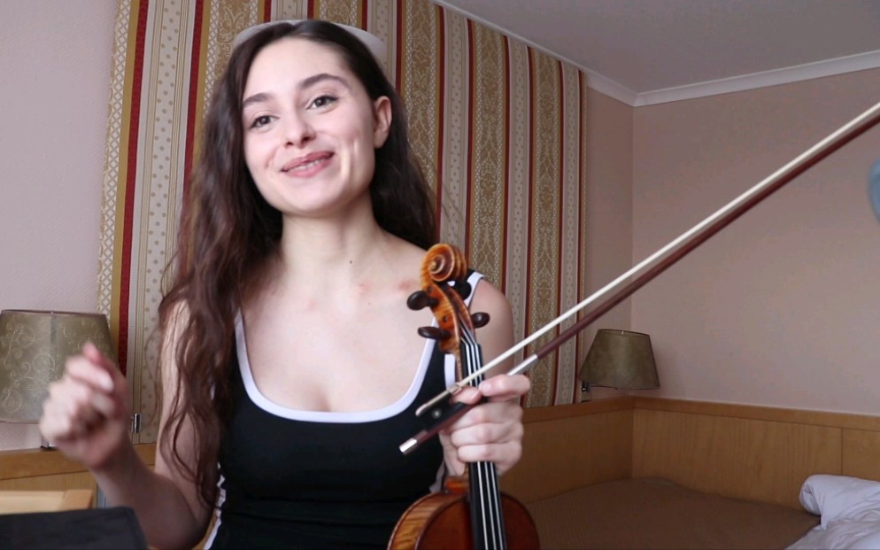 [图]Esther Abrami - 看我练习 维瓦尔第-四季 夏 小提琴 / Watch Me Practice - Vivaldi Summer Violin