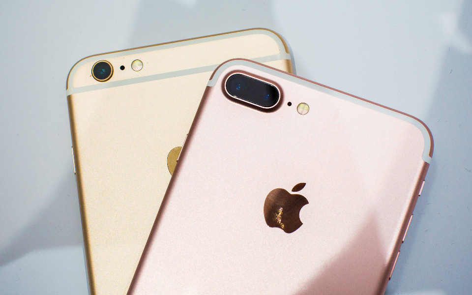 iPhone7P对比测评iPhone6sP!这差距有点大啊