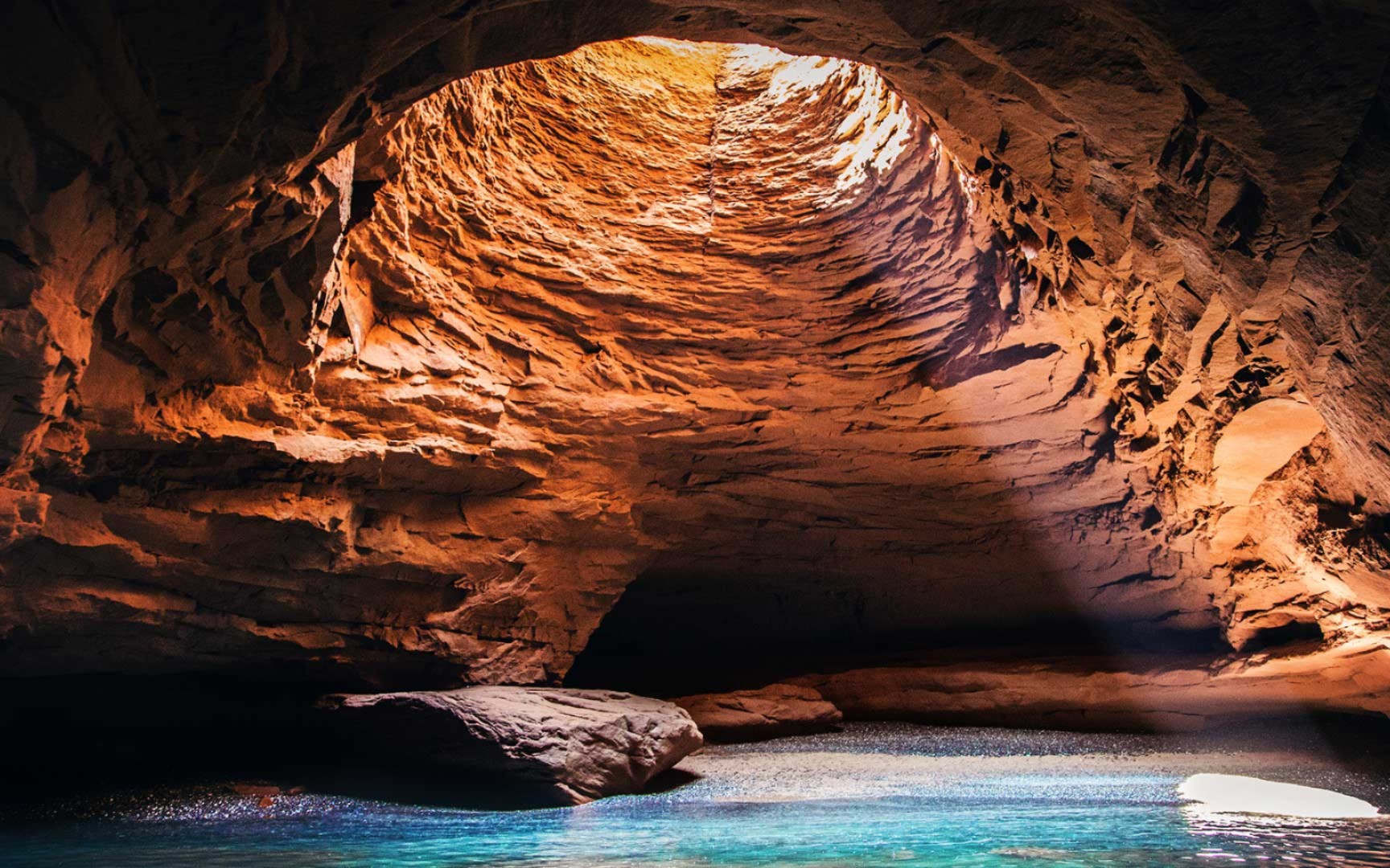 马格达伦群岛洞穴内部,加拿大魁北克 (08 virginie fréchette