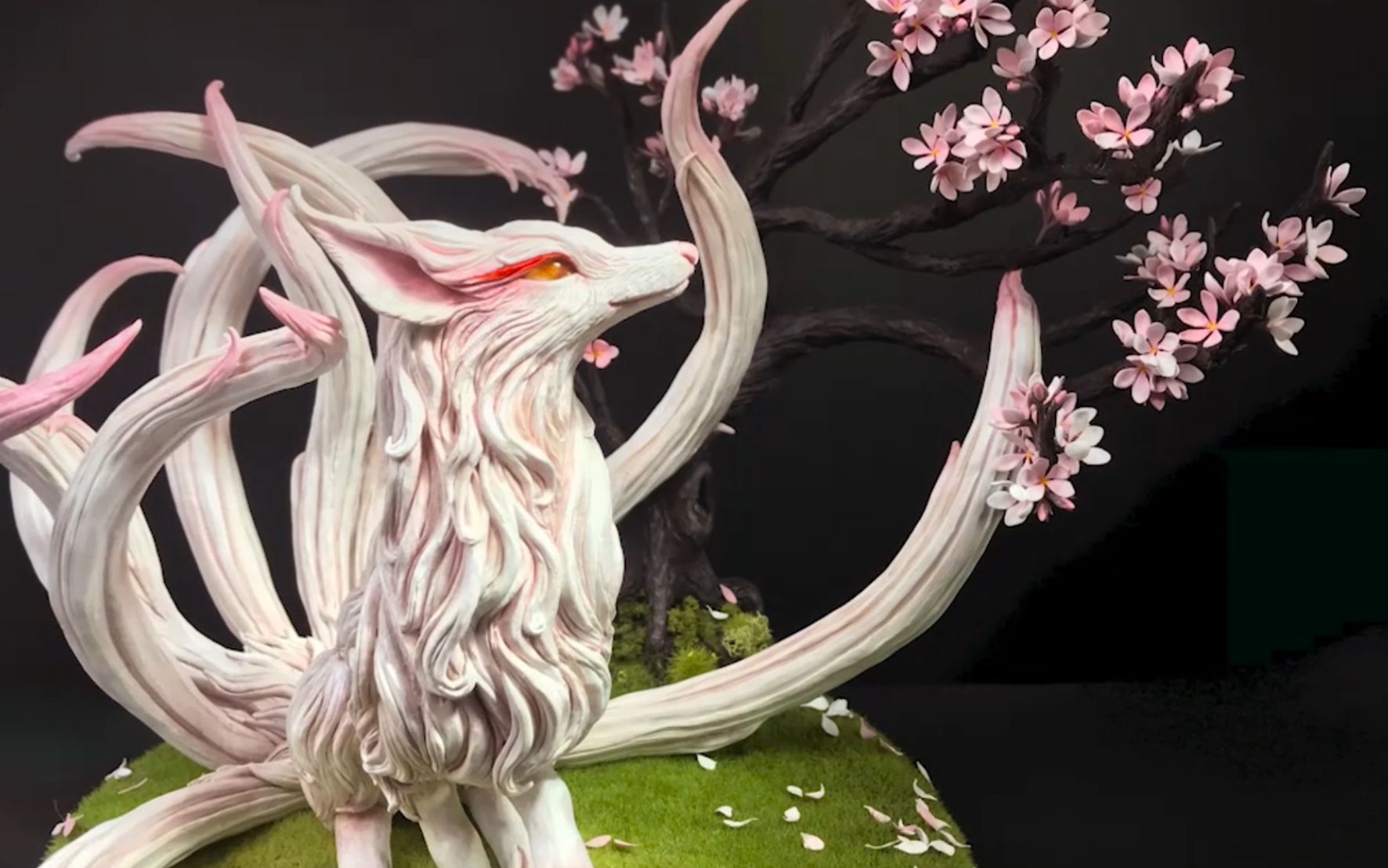 唯美!女孩纯手工复原山海经九尾白狐