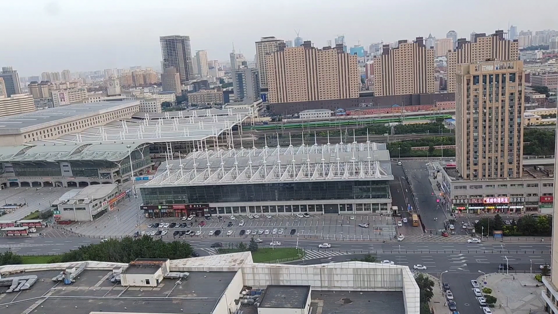 长春站北广场晚间随拍