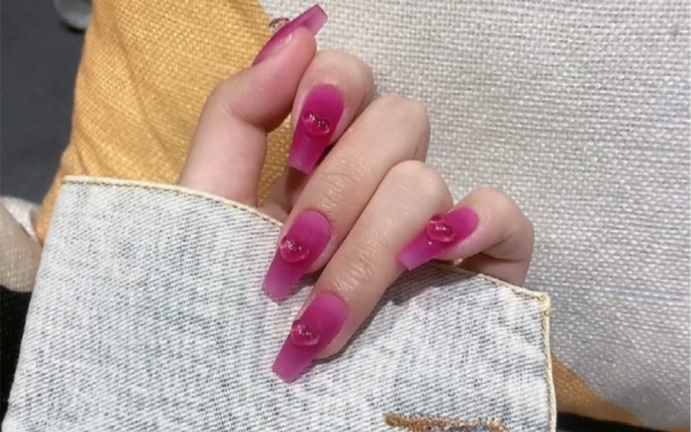 简单显白的磨砂火龙果爱心美甲教程来咯