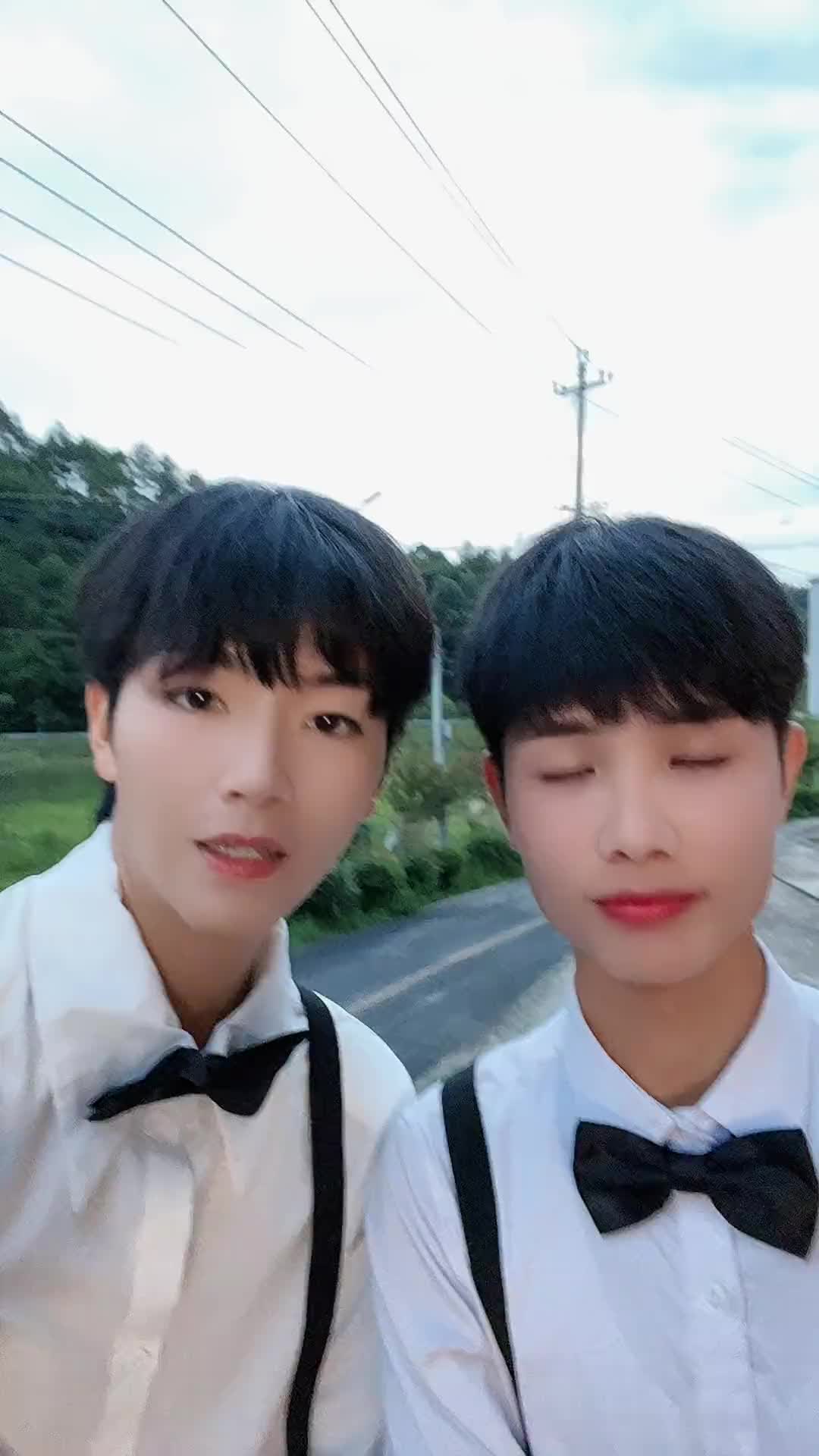 一点都给我去李李星城517七月三号一点满月庆典抖音小助手