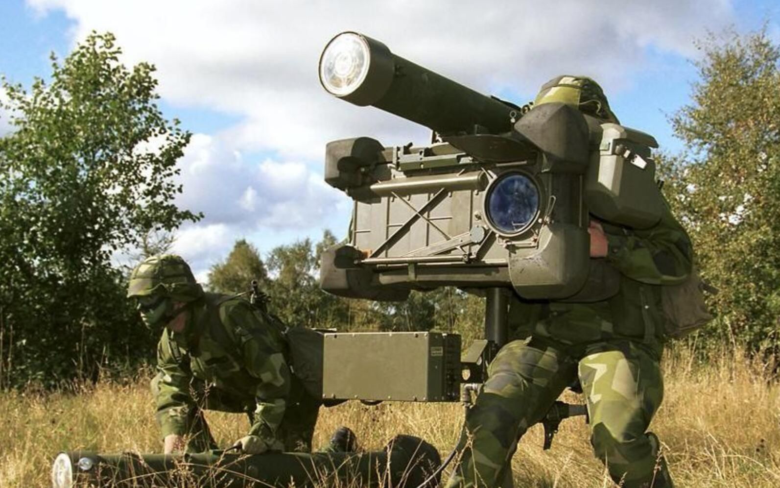 中国单兵导弹为什么畅销全球一旦被瞄上西方这些先进战机也难逃脱