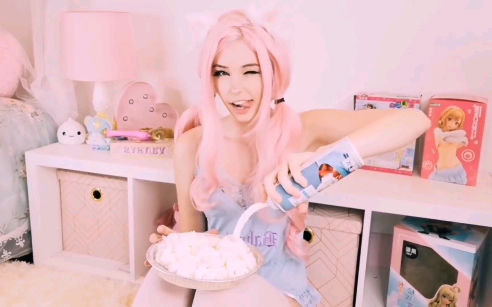 [图]Belle Delphine Gets Huge Dripping CREAMPIE