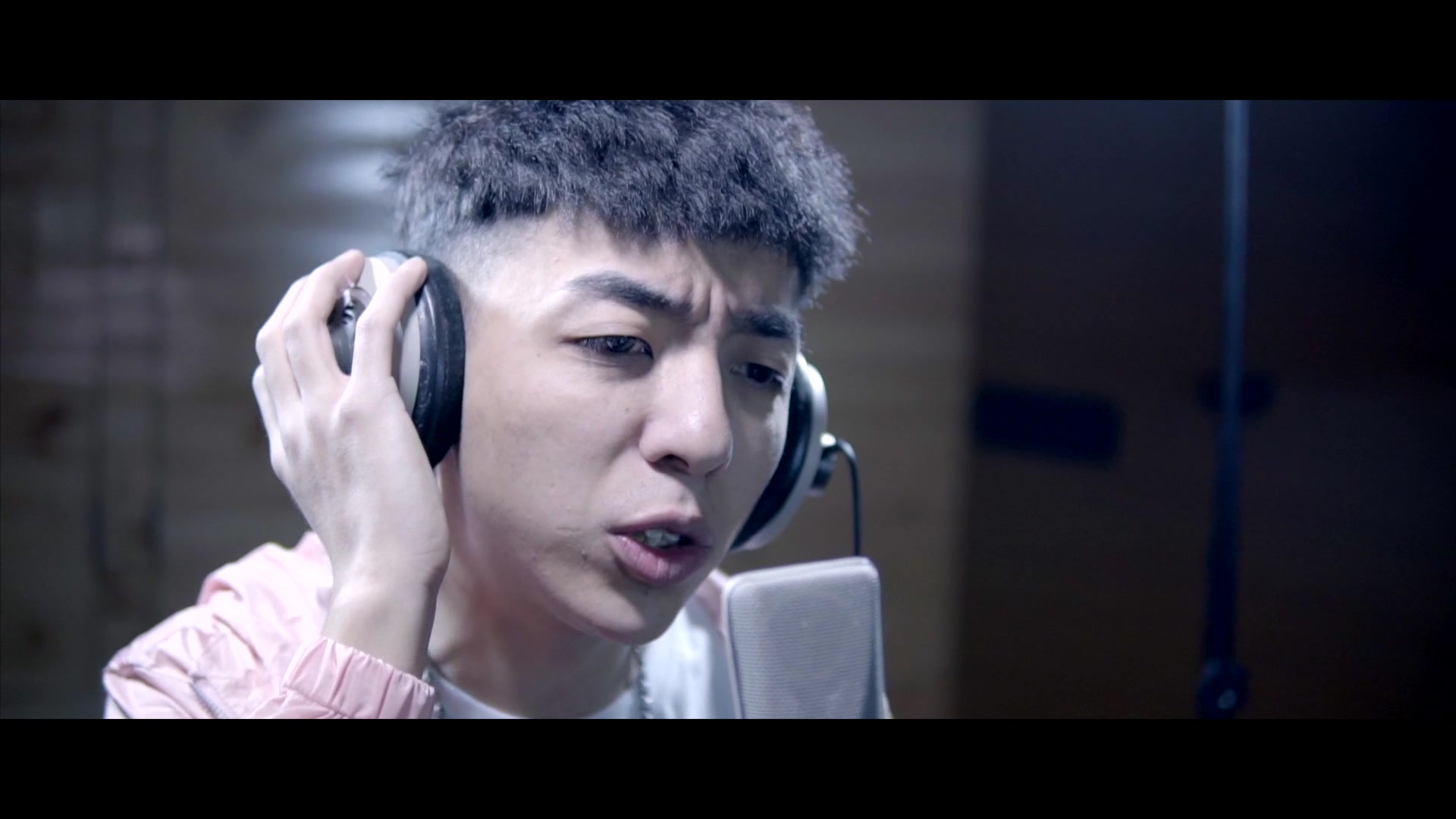 年少轻狂,酒醉金迷《多少》