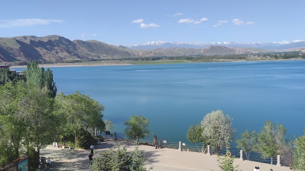 天梯山石窟(黄羊河水库)