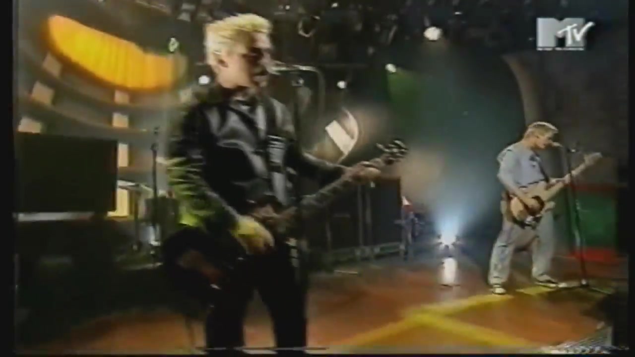 [图]【Green Day】Brain Stew & Jaded [Live MTV's Hanging Out 1996]