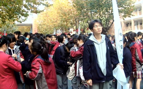 南京市燕子矶中学第60届运动会——采访准备中的高二高一哔哩哔哩bilibili