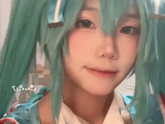 (￣︶￣)【初音未来cos】哔哩哔哩bilibili