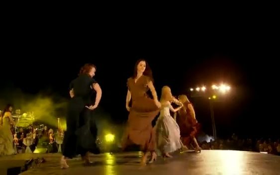 [图]Celtic Woman 凯尔特女人乐队 - Níl Sé'n Lá (Official Video)