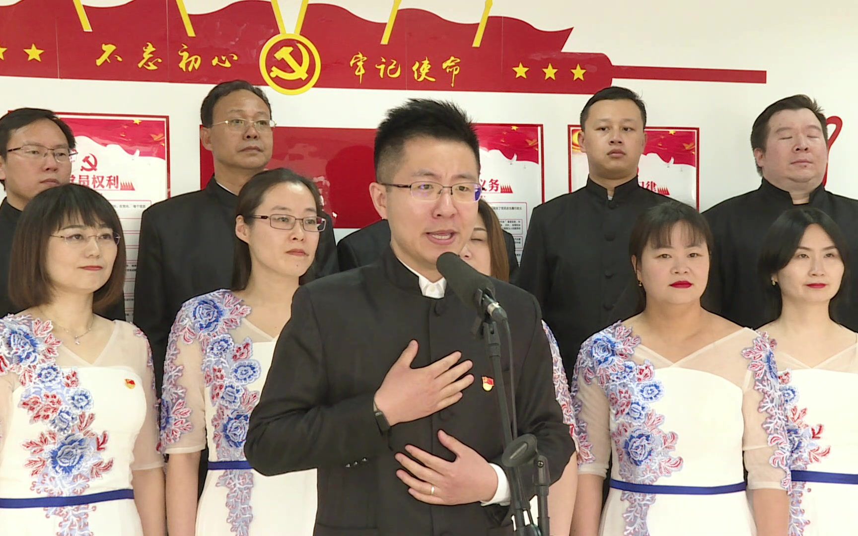 北京国资公司所属集智未来公司 演唱曲目:《没有共产党就没有新中国》《我们走在大路上》哔哩哔哩bilibili