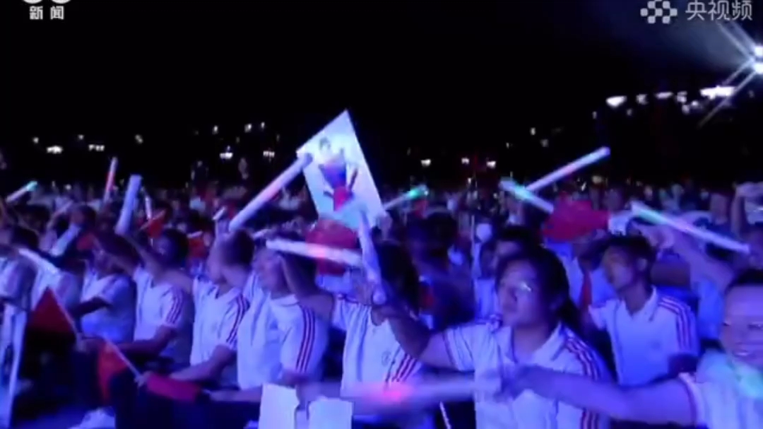 乌兰图雅《套马杆》视频制作版