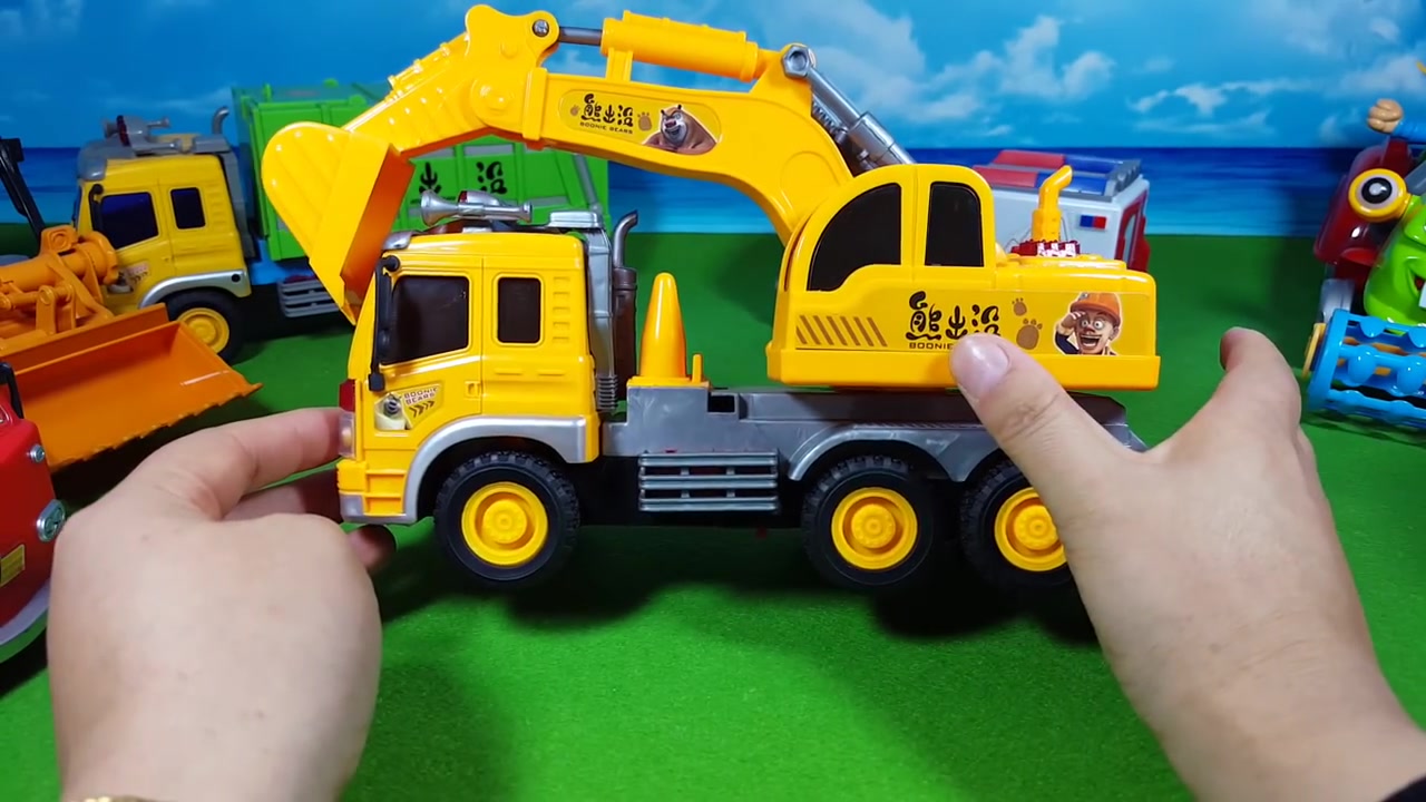 [图]八款不同玩具车toys car挖掘机excavator推土机bulldozer压路机 拖拉机 熊出没垃圾车PAW Patrol狗狗巡逻队消防员山姆Fireman