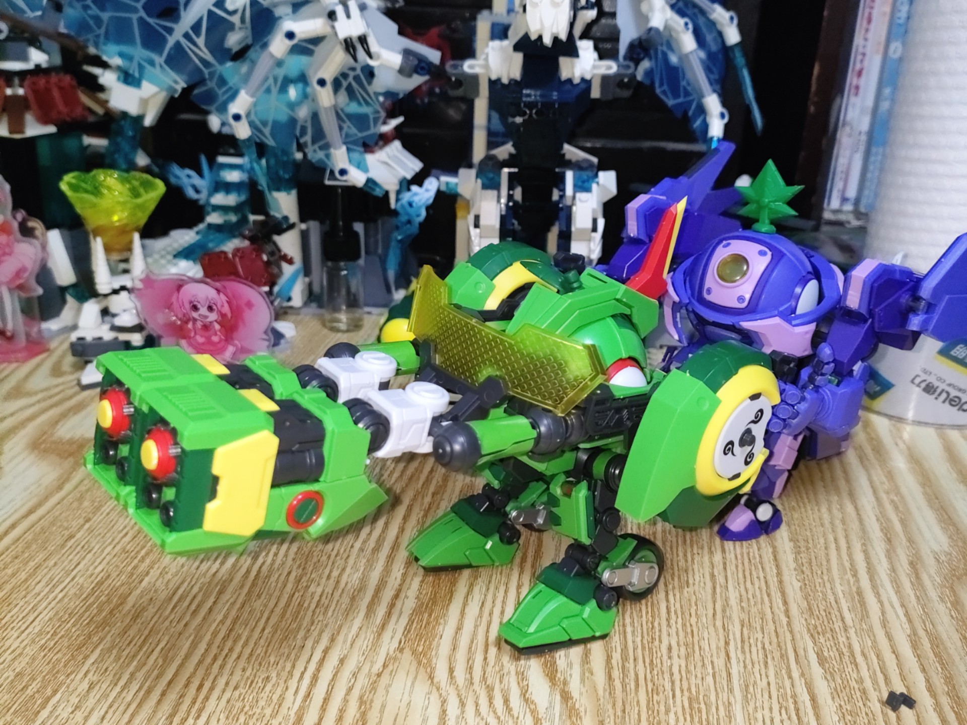 果宝特攻壹理创玩葡萄战宝