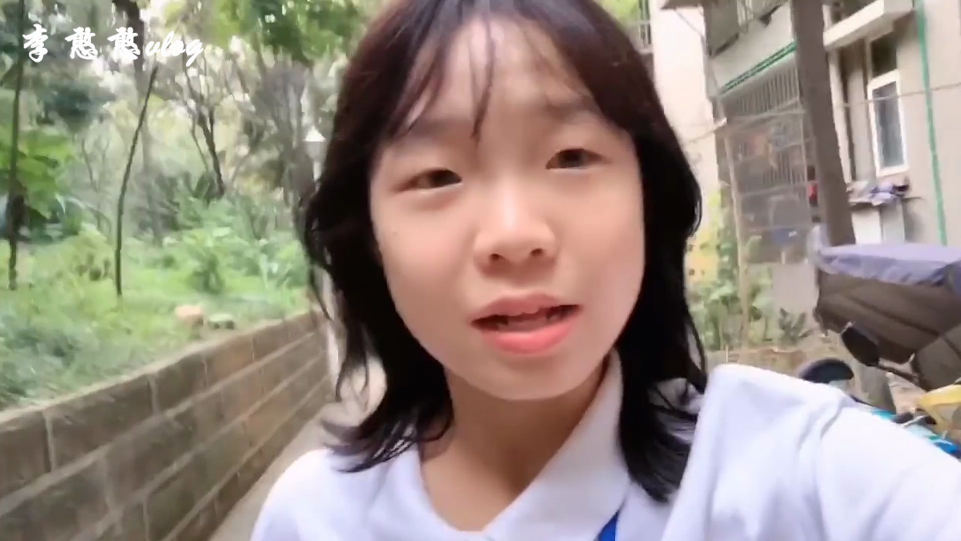 李憨憨vlog女孩开学要花多少钱希望同桌是个帅哥