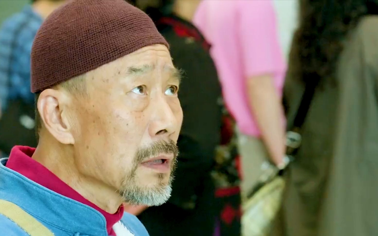 演技天花板李雪健,老头上医院看病的奇葩经历,历经票贩子女医生保安