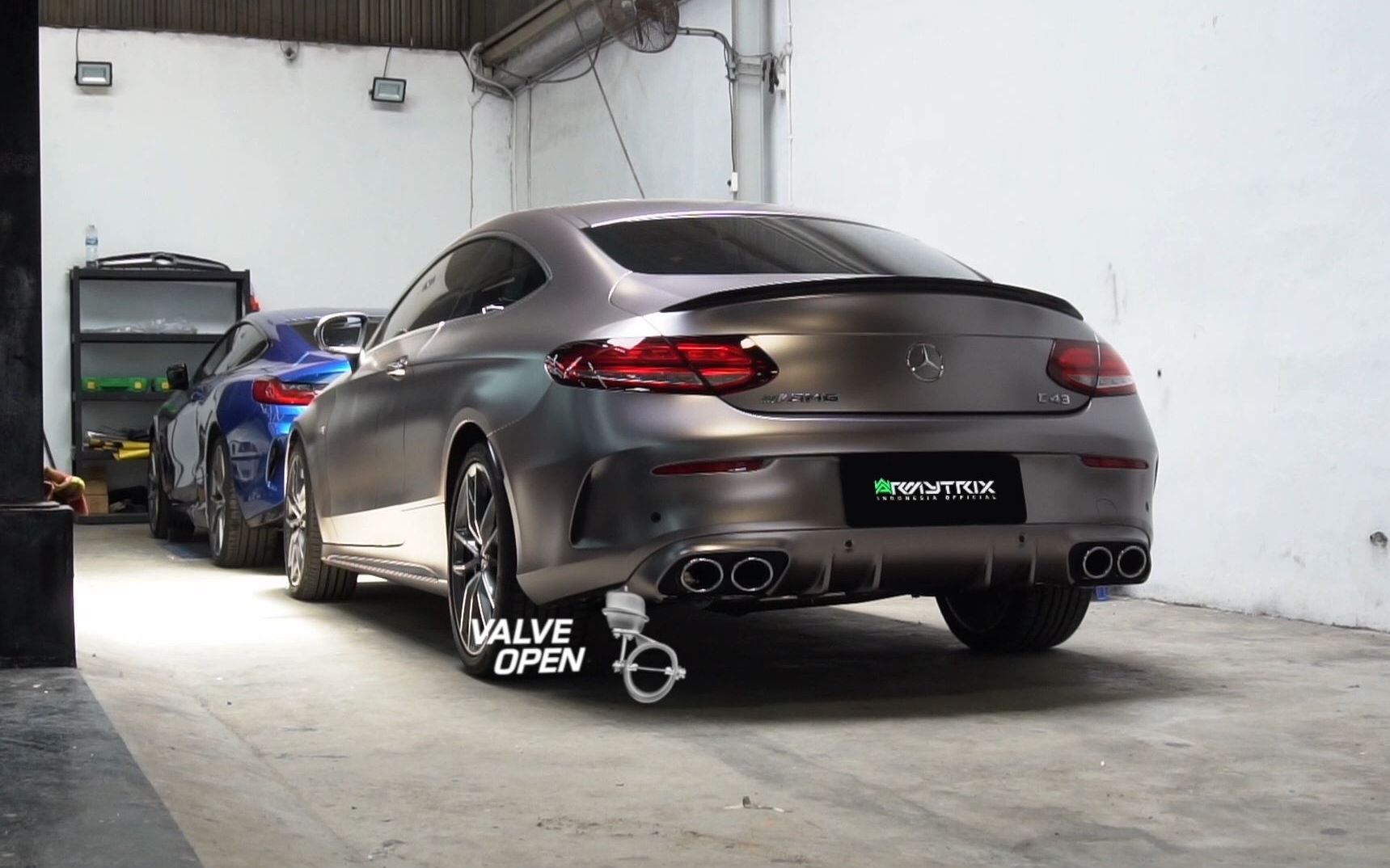 双门奔驰amg c43 coupe | armytrix全段阀门排气 | 能动能静 披着西装