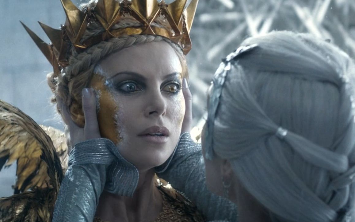 黑暗女王嫉妒妹妹女儿的美貌杀害,妹妹伤心崩溃变为冰雪女王!