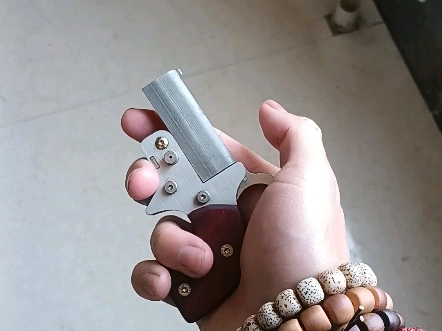 掌中宝德林杰砸炮模型