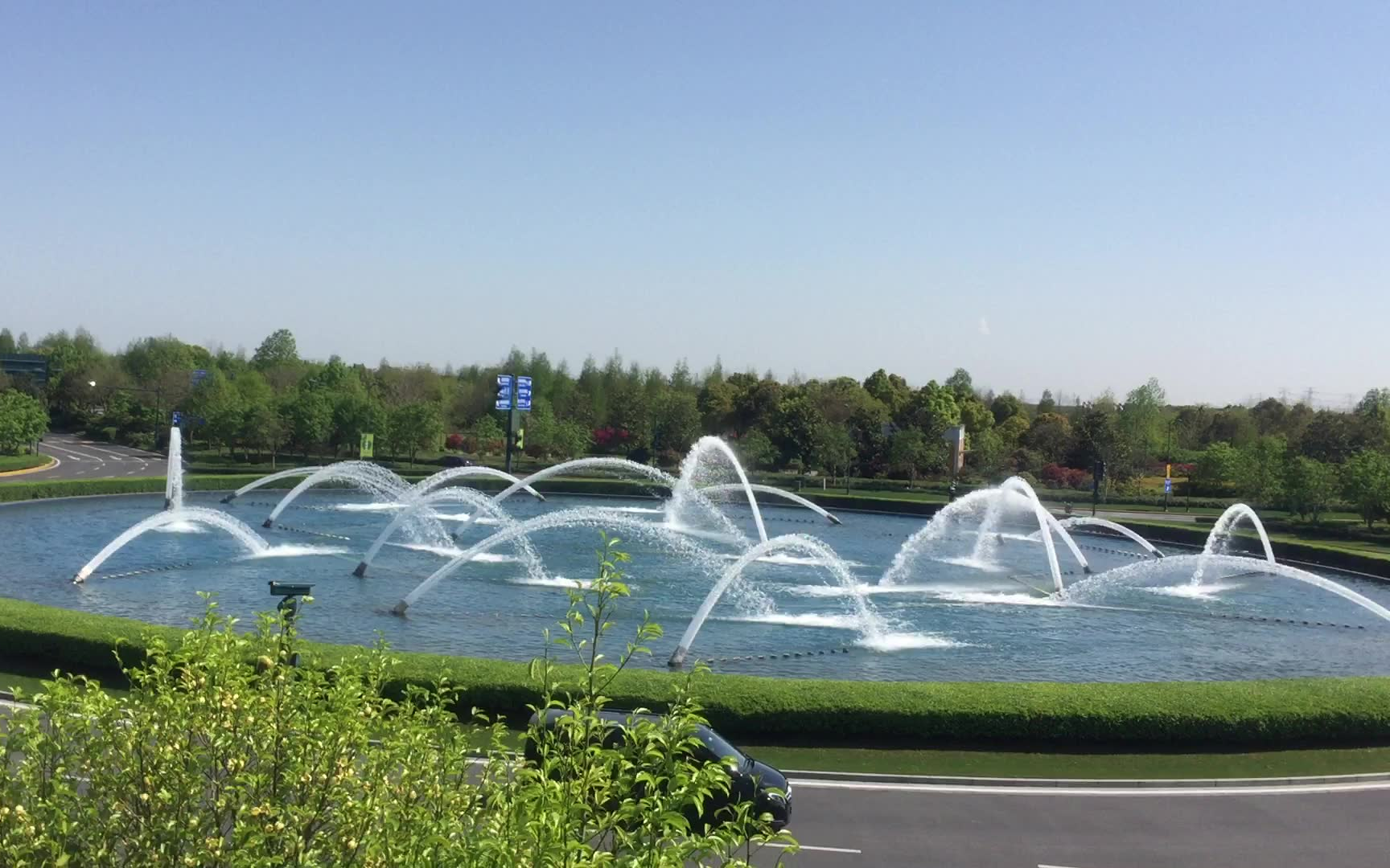 迪士尼人造湖大喷泉图片