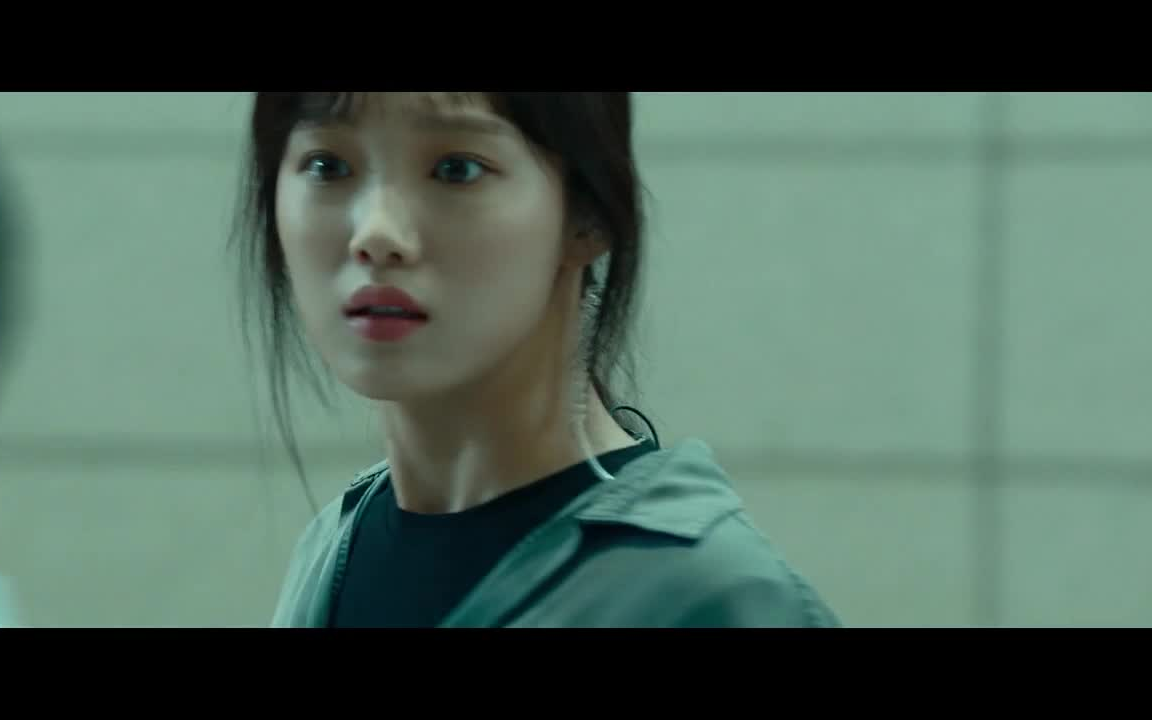 女警李圣经欧尼酷炫拽飒爽正义来袭