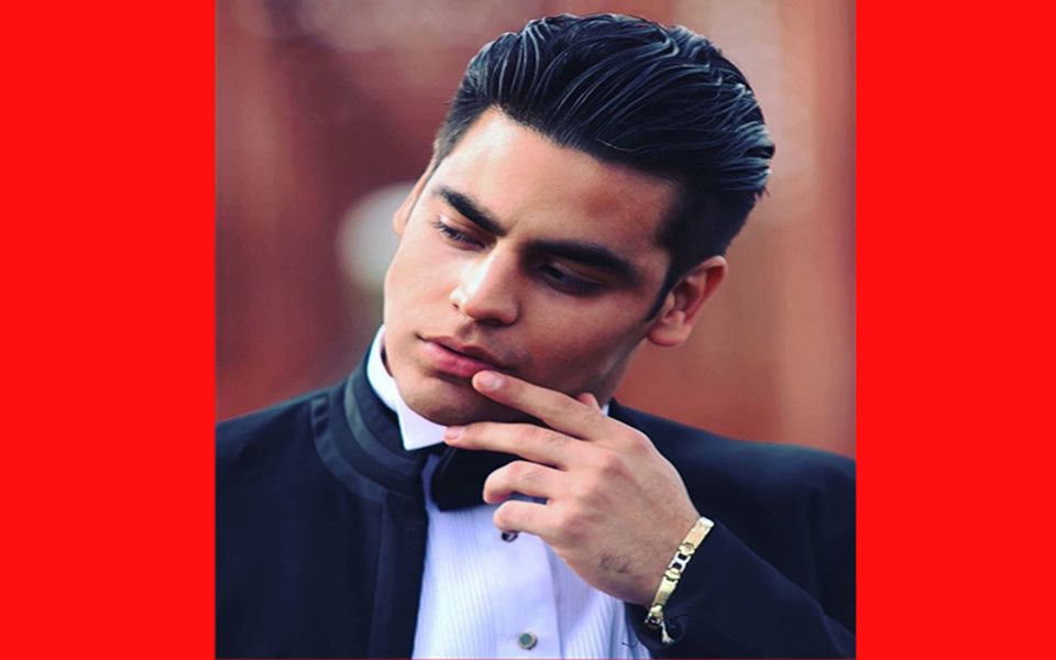 【墨西哥帅哥】 daniel robledo新单 - ese loco soy yo_哔哩哔哩