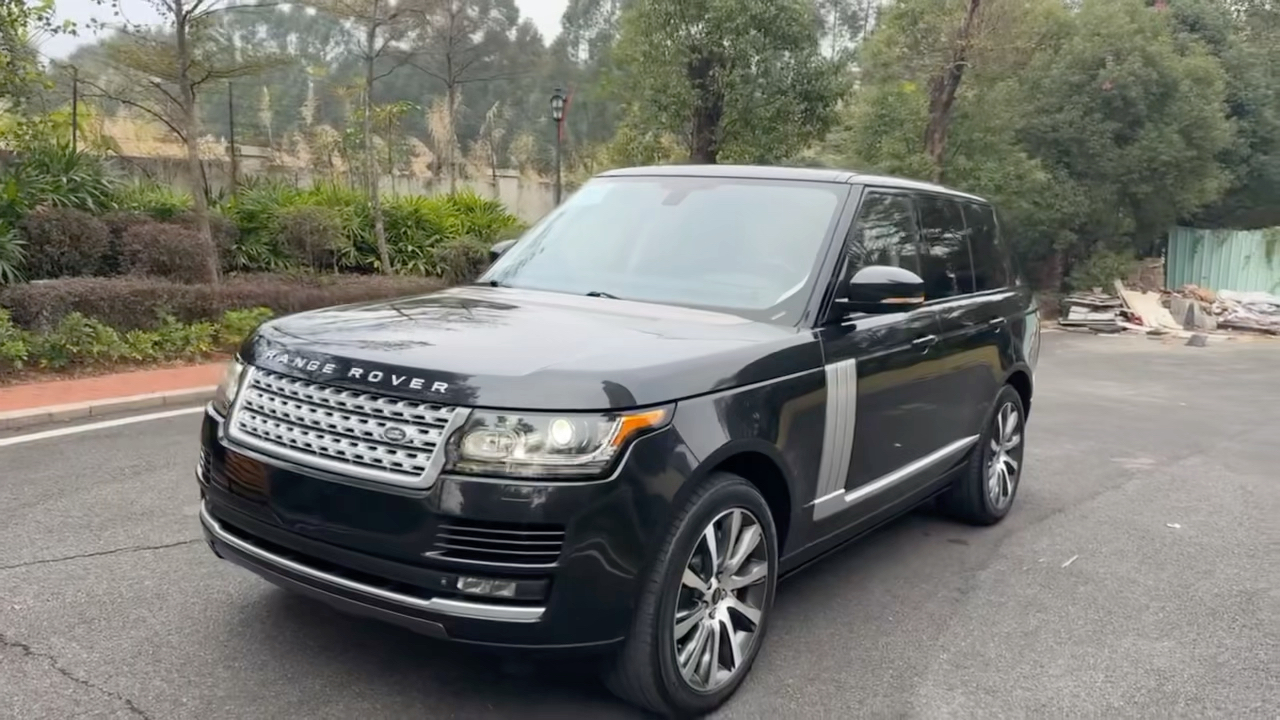 全款24万【特价新到】最新车型:精品17路虎揽胜行政版5.