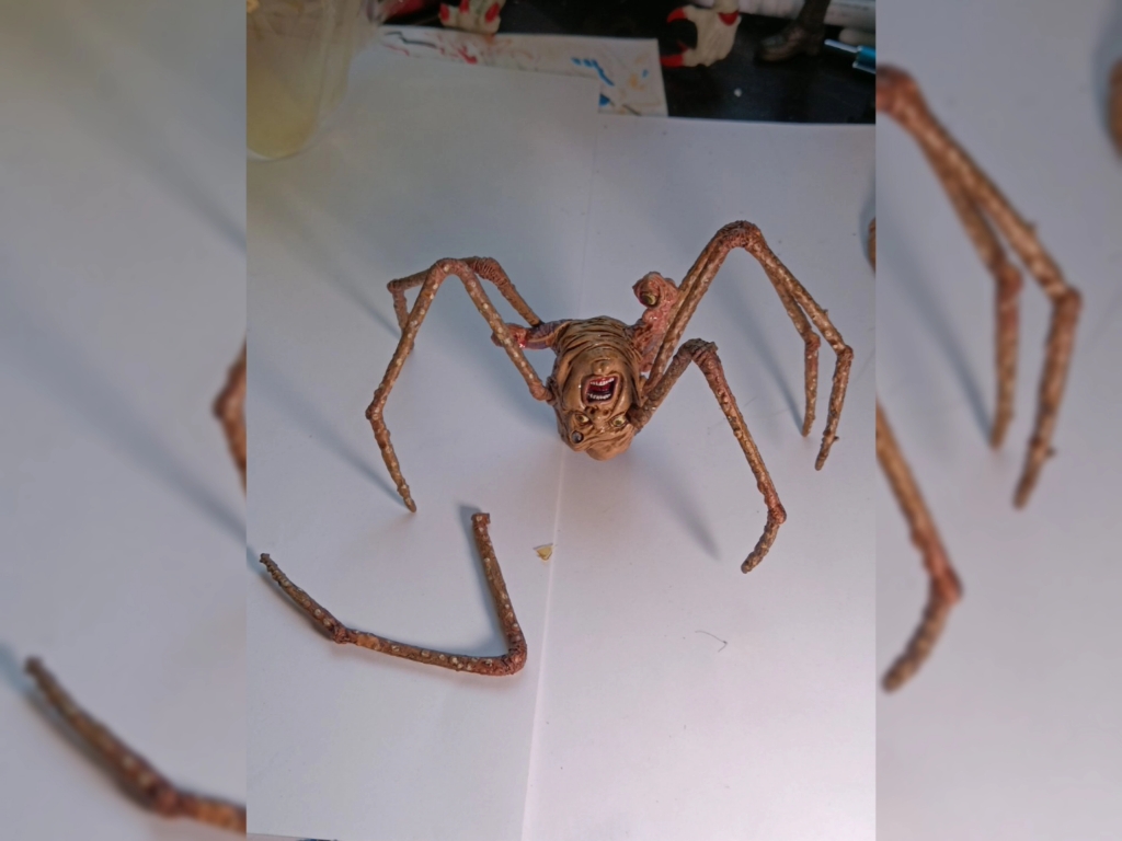 麦克法兰 怪形 诺里斯蜘蛛 开箱,老物涂装没得说