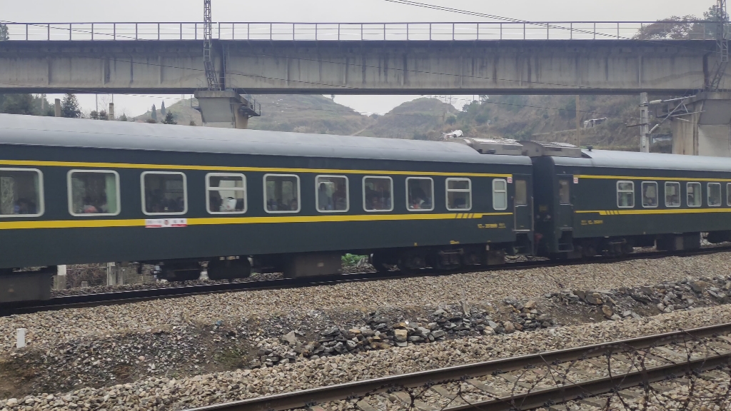 【拍车记录】名车k9264次怀化站接近