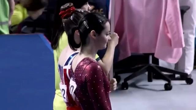 斯洛文尼亚 carmen horvat 女子单双杠