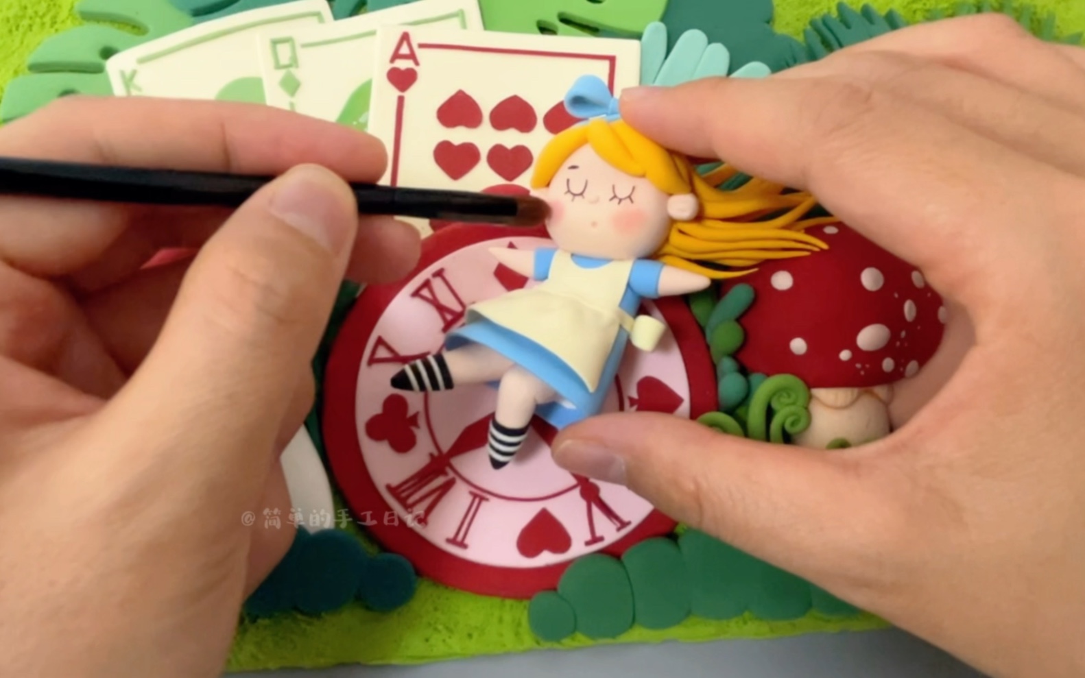 粘土制作爱丽丝梦游仙境