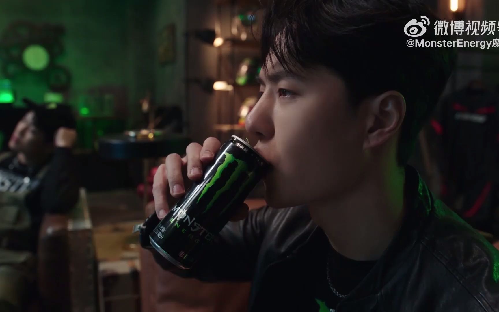 【王一博】20220209MonsterEnergy魔爪:来罐魔爪能量在手,随能量“酷盖” @UNIQ王一博 带劲起飞,带你换个视角看地表!哔哩哔哩bilibili