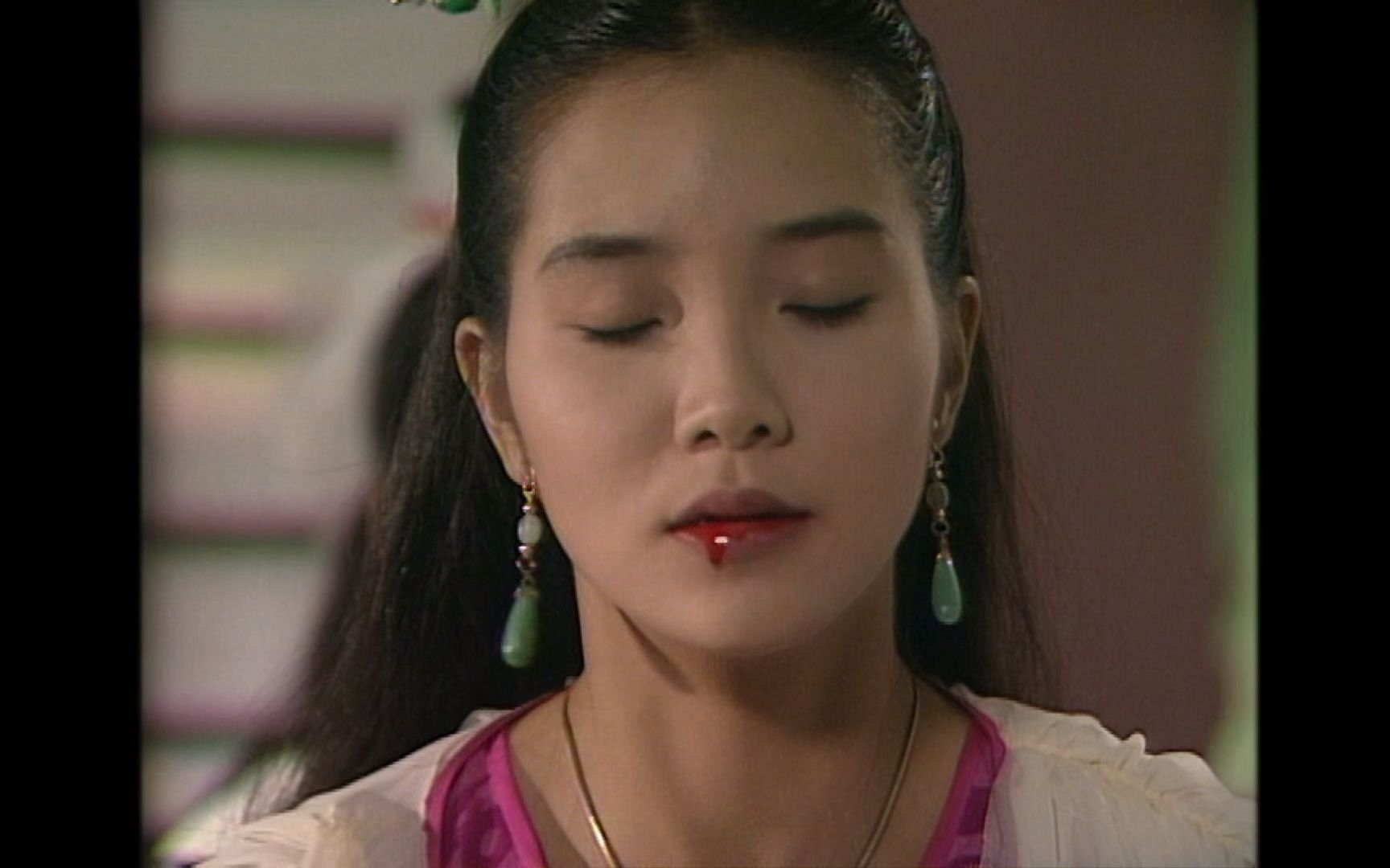 白云飞给玉箫仙子运功疗伤,玉箫吐血_哔哩哔哩_bilibili