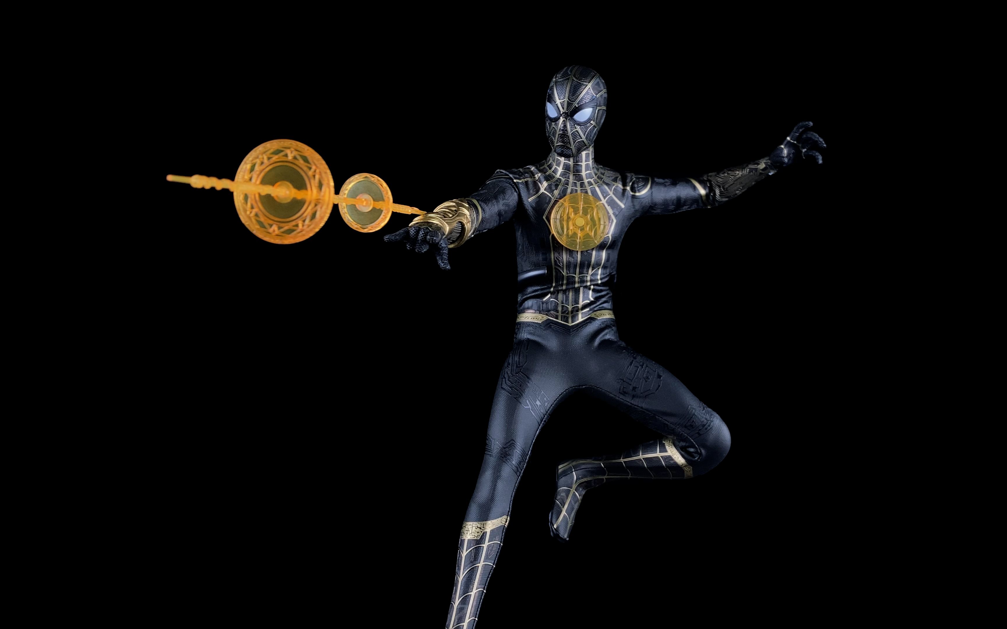 【开箱测评】hottoys《蜘蛛侠:英雄无归》黑金战衣