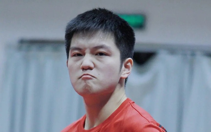 樊振东:小时候也没人告诉我打乒乓球还要跑步啊_哔哩哔哩_bilibili