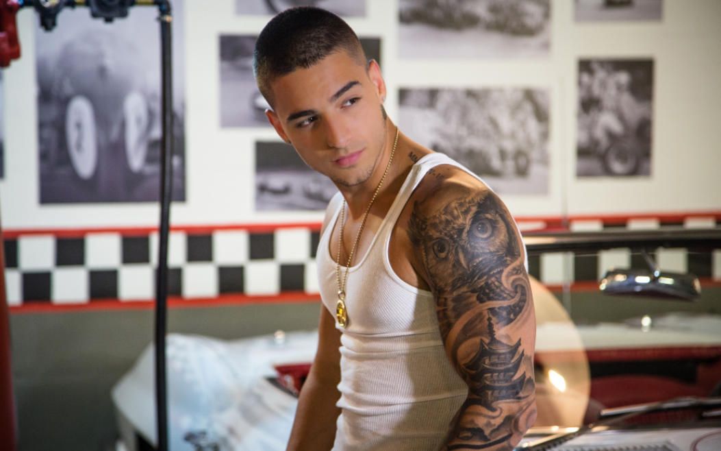 maluma - felices los 4中西字幕