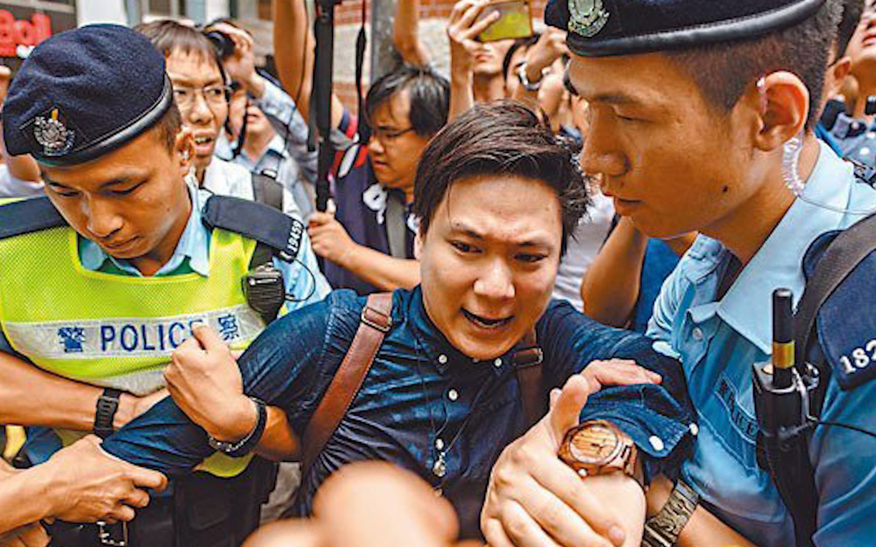 “港独”分子陈家驹潜逃台湾遭拒 传有势力帮他入境荷兰哔哩哔哩bilibili